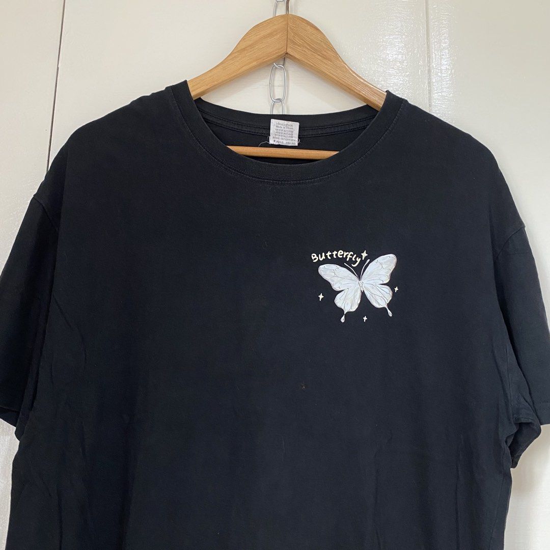 Black shirts with butterfly backprint (Category: Shirts) located in Cavite. Submitted by branchee_chic (Listing ID 1460786468, Image 3). Description: M-L 🌸A LITTLE NOTE FROM BRANCHEE CHIC🌸 All items are preloved / secondhand and freshly washed, so please manage your expectations. Minor signs of wear or minimal washable stains may be present. Colors may slightly vary from photos due to lighting and screen settings. Please check all photos carefu