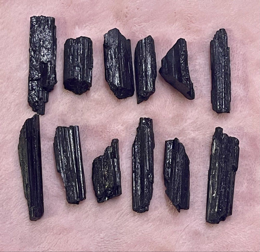 Black Tourmaline Bundle (Category: Precious Stones) located in Manila. Submitted by Crystal_Oracle (Listing ID 1460825319, Image 1). Description: 500 per bundle Black Tourmaline is a powerful protective and grounding stone, known for its ability to repel negativity and create a stable energetic foundation. It acts as a shield against harmful influences, absorbing and deflecting dense energies while promoting emotional resilience. Often used for c