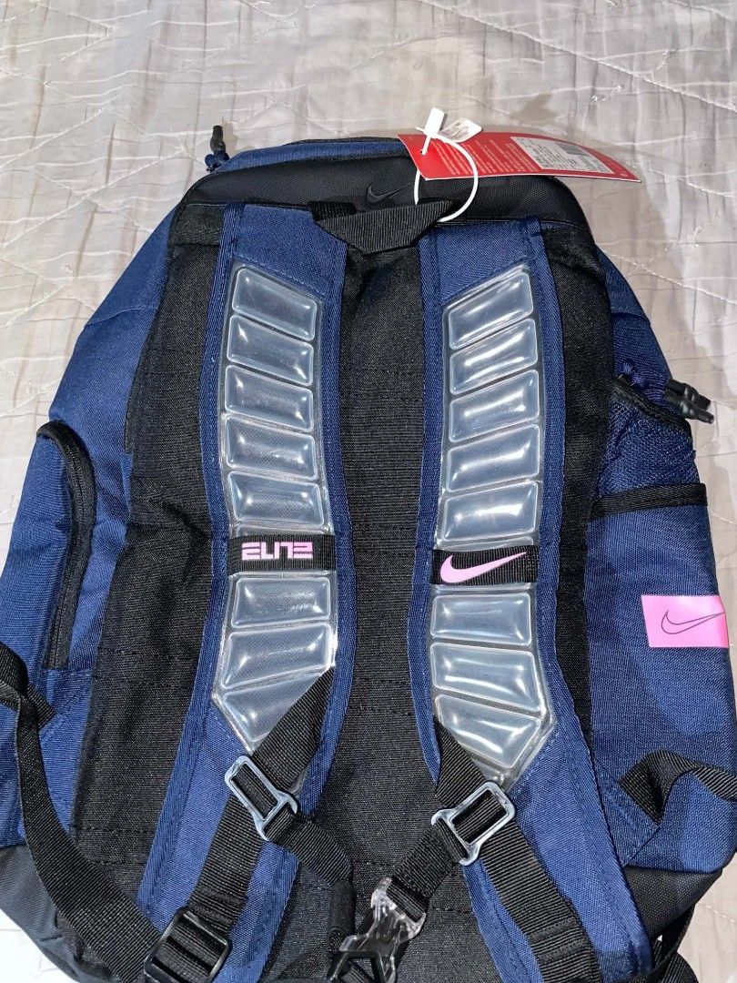 blue backpack elite V2 (Category: Backpacks) located in Manila. Submitted by dynwen_ (Listing ID 1460872650, Image 2). Description: maganda pa 'to, spacious din. makapal and maraming pwedeng pag lagyan, negotiable pa if sure buyer.