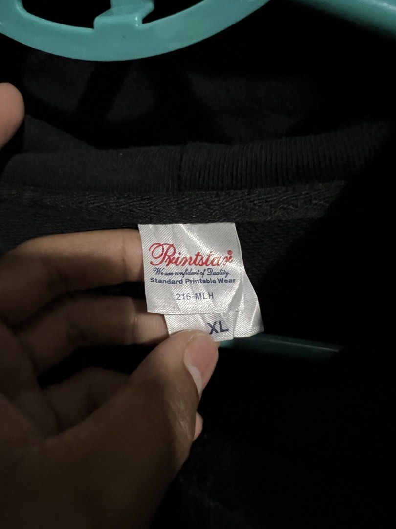 Bootleg ASSC x Supreme (Category: Coats, Jackets and Outerwear) located in Lamut. Submitted by joshthrift (Listing ID 1460823218, Image 3). Description: 31x22.