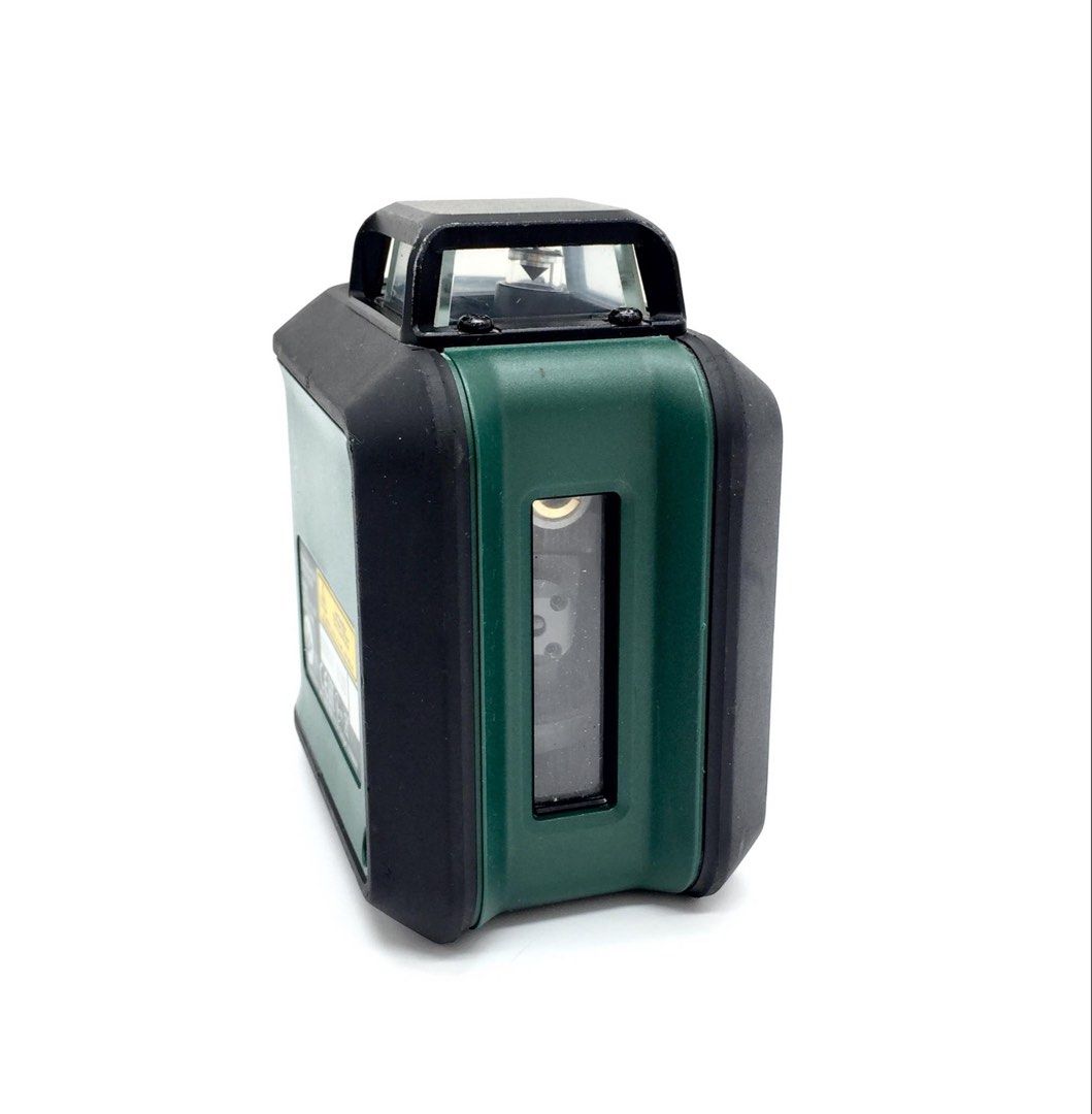 BOSCH Universal Level 360 Cross Line Laser (Category: Construction Tools & Equipment) located in Pasay City. Submitted by meostore (Listing ID 1460757132, Image 3). Description: BOSCH Universal Level 360 Cross Line Laser -Model: Universal Level 360 -Battery: 4 x 1.5 V LR6 (AA) -Easy alignment for horizontal line and vertical line -Sets up device precisely to align objects around an entire room -Can self-level up to 4 or be put into slope mode to 