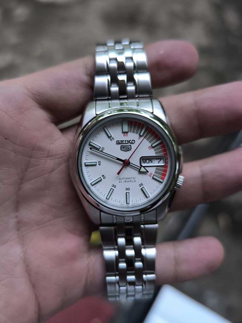 BRAND NEW SEIKO 5 SNK369 (Category: Men's Watches) located in Iriga City. Submitted by chris569 (Listing ID 1460806770, Image 3). Description: Brand new Seiko 5 Speedracer SNK369 PRICE: 6200 7s26 automatic movement 37mm case diameter.