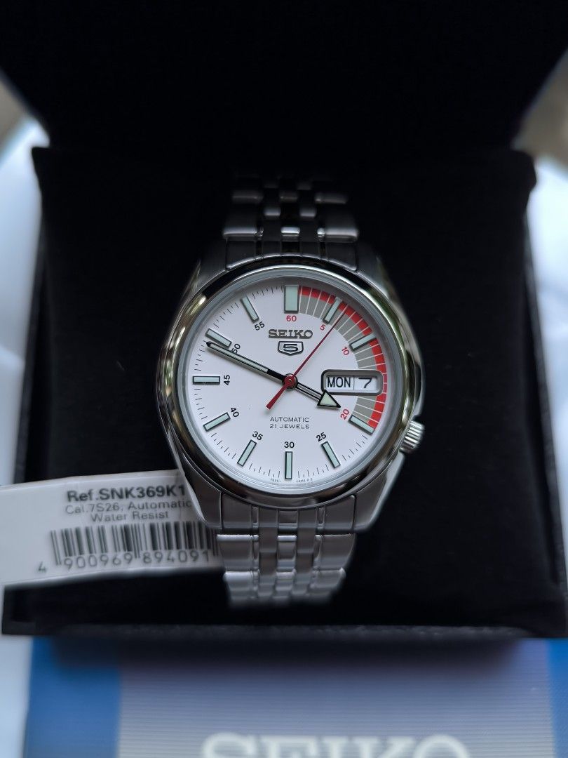 BRAND NEW SEIKO 5 SNK369 (Category: Men's Watches) located in Iriga City. Submitted by chris569 (Listing ID 1460806770, Image 1). Description: Brand new Seiko 5 Speedracer SNK369 PRICE: 6200 7s26 automatic movement 37mm case diameter.