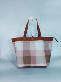 (Category: ) located in . Submitted by secondhand_shop2 (Listing ID 1460809010, Image 1). Description: .