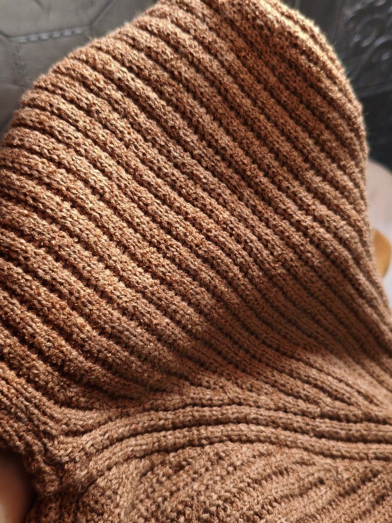 Brown Cardigan (Category: Coats, Jackets and Outerwear) located in Las Pinas. Submitted by dnbrbnt (Listing ID 1460862325, Image 2). Description: size med to semi large super nice in actual loc. las piñas.