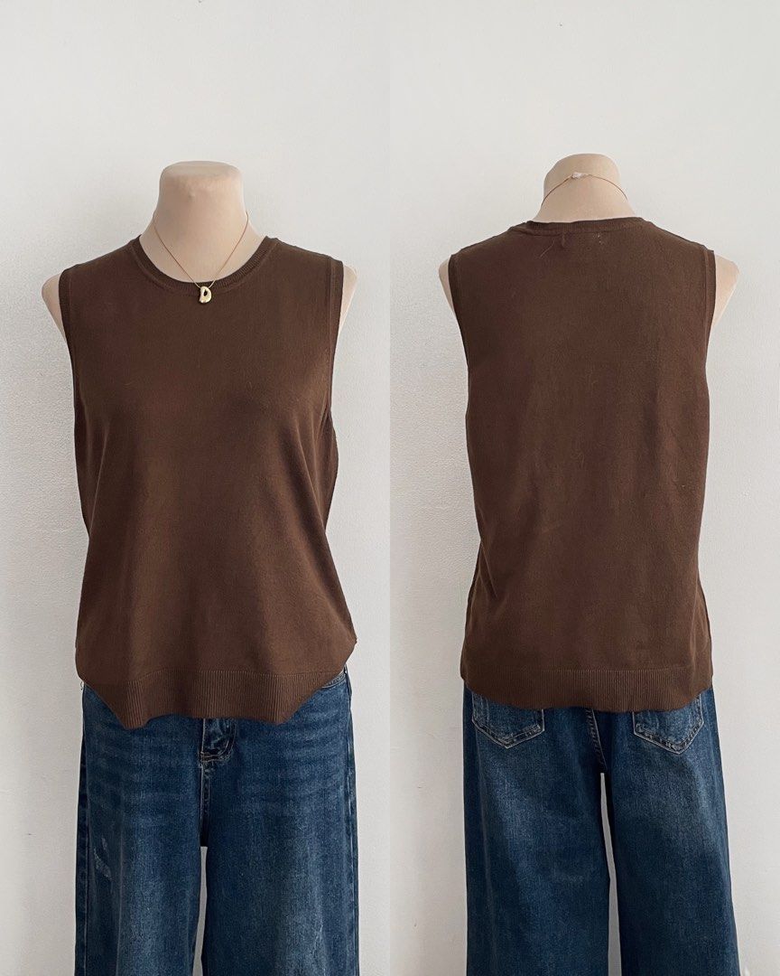 brown sleeveless knit top (Category: Sleeveless) located in Manila. Submitted by spankmemingyu (Listing ID 1460895909, Image 1). Description: xs-m.
