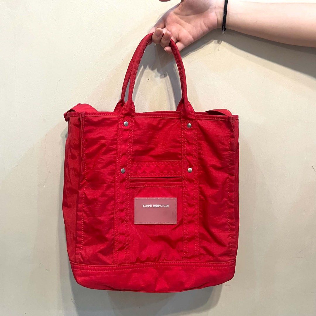 BTV Crunch Carryall 02 (Category: Tote Bags) located in Manila. Submitted by adriandmolina (Listing ID 1460887284, Image 2). Description: FOR SALE! Decluttering 🙂 AUTHENTIC Beyond The Vines Crunch Carryall 02 (RED) - ₱3,000 - Near Unused - Bought for 4,700 *No Return/ Exchange. Please see detailed photos for the condition of the bag :).