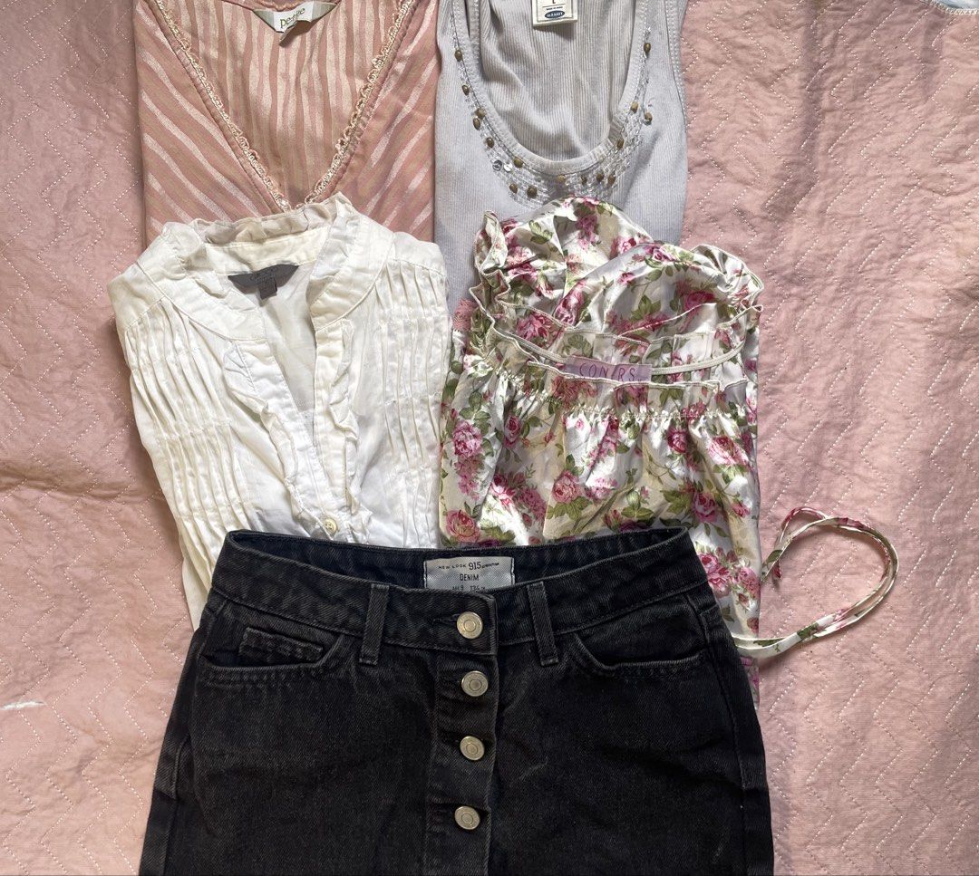Bundle 1 (Category: Blouses) located in Meycauayan. Submitted by fae.trove (Listing ID 1460786982, Image 1). Description: .