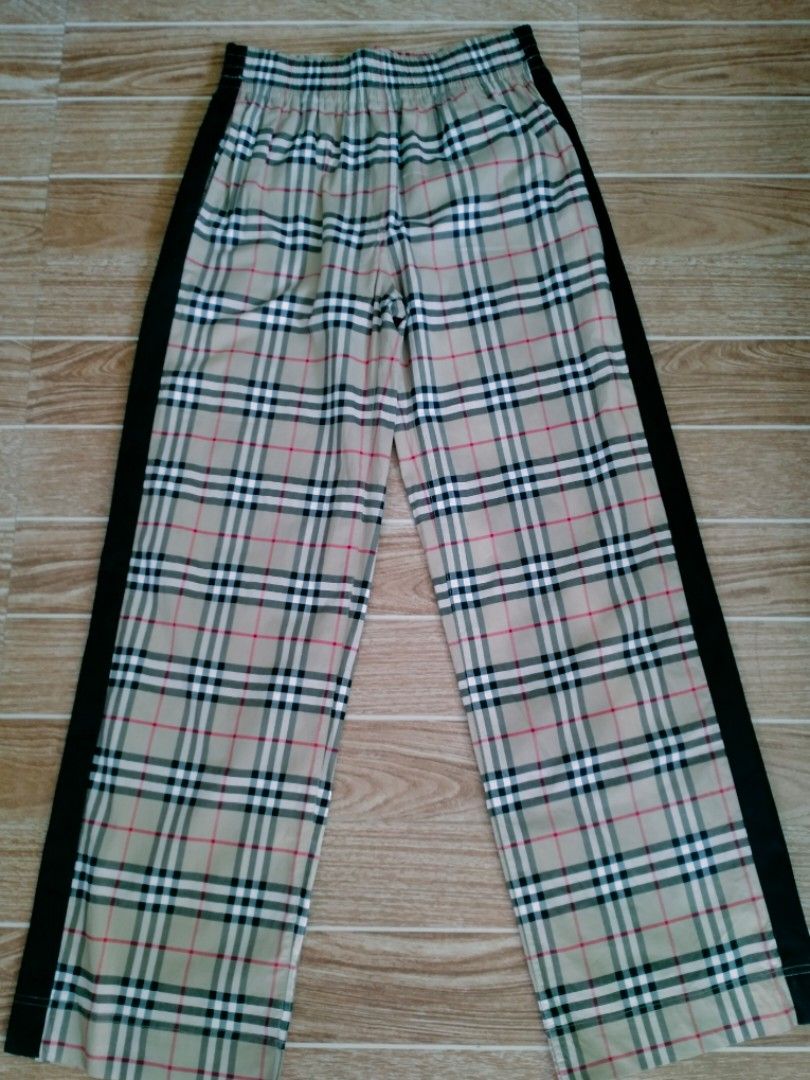 BURBERRY CHECK HIGH WAISTED TROUSER (Category: Other Bottoms) located in Cabuyao City. Submitted by Bike_Clothing10 (Listing ID 1460736543, Image 2). Description: READ FIRST.. FOR SALE: VINTAGE BURBERRY CHECK HIGH WAISTED TROUSER Brandnew Condition Complete Tags DIMES: W28 L42 Stretchable Waist OFF/LEGIT PRICE: 1500 Free Shipping (J&T) -NO COD/COP- PICK UP OR SHIPPING ONLY LOC: Cabuyao Laguna 📩PM FOR INQUIRIES.