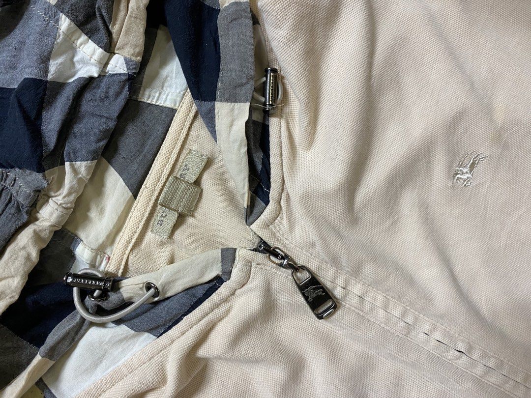 Burberry sweater jacket zip (Category: Coats, Jackets and Outerwear) located in Baguio. Submitted by gama_apparel (Listing ID 1460878195, Image 2). Description: Size large wms Dimes L25x20W Colorrate 9/10 Excellent condi.
