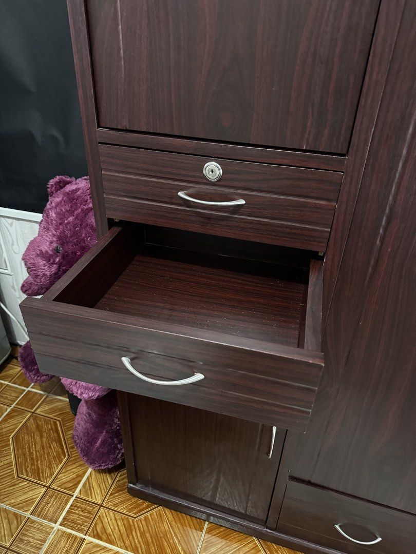 Cabinet (Category: Shelves, Cabinets & Racks) located in Manila. Submitted by ainsly.giansy (Listing ID 1460761582, Image 3). Description: .