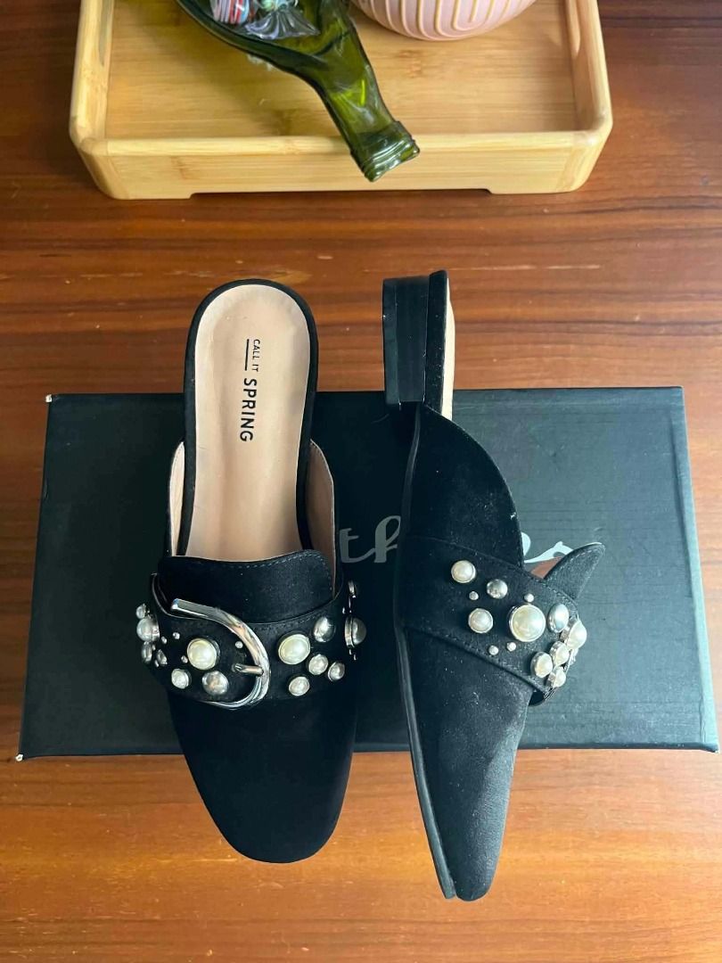 Call It Spring Flats (Category: Flats & Sandals) located in Caloocan City. Submitted by happystar.f17880 (Listing ID 1460823329, Image 2). Description: Shoe Declutter Sale! 👣 Call It Spring Flats ₱800 - Size: 35 Womens - Condition: 9/10 - Price is slightly negotiable 📍 LOCATION Mandaluyong City 💳 PAYMENT OPTIONS • GCash • GoTyme Bank • Cash — for pick-up only 🚚 DELIVERY OPTIONS • Same-day delivery — Grab / Lalamove • Door-to-door delivery — L