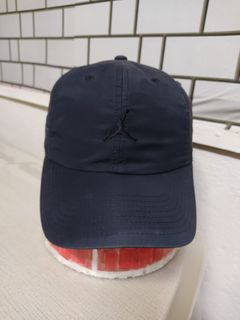 (Category: ) located in . Submitted by ek_thriftstore90 (Listing ID 1460903290, Image 1). Description: .