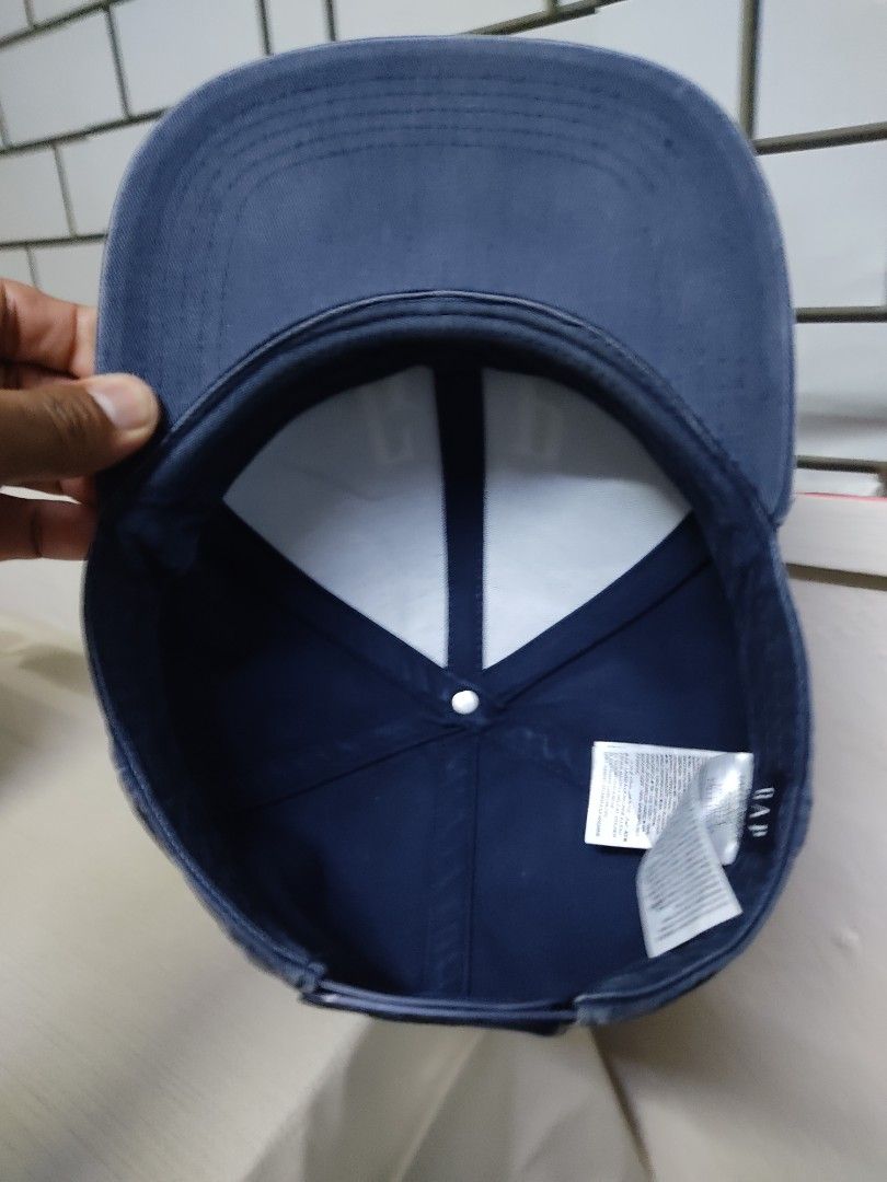 Cap GAP (Category: Cap & Hats) located in Melaka Tengah. Submitted by ek_thriftstore90 (Listing ID 1460902966, Image 3). Description: (FAST PAYMENT ONLY) Original Select Item Bundle.. Topi sudah siap basuh,reshape.. Warna: biru.. Saiz: Dewasa..(free size) Kondisi: 7/10.. Boleh rujuk pada gambar.. (HARGA TIDAK TERMASUK POS) Cas postage SM RM8/ S/S RM15 (Dalam kotak) Defod cas kotak RM2.. Berminat boleh wsap.. (No whatsp 0172505841) Instagram: enke