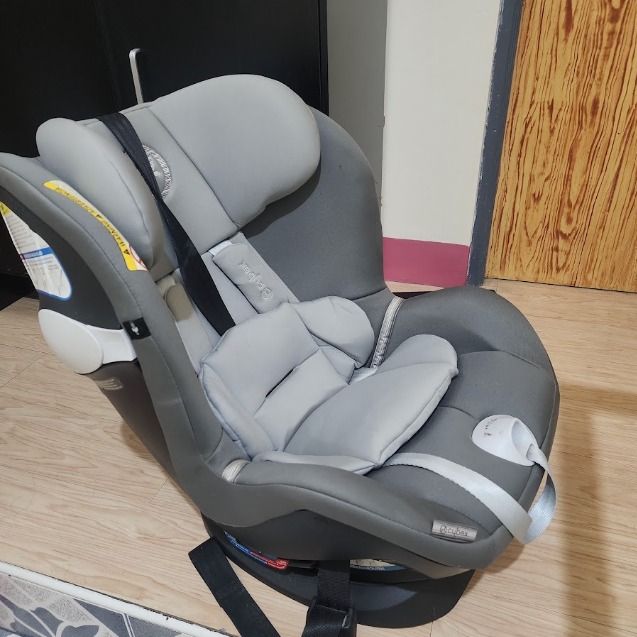 Car Seat: Cybex (Category: Car Seats) located in Caloocan City. Submitted by anami_1836 (Listing ID 1460771461, Image 2). Description: Good as new. No dents/ No scratch/ BARELY used due to pandemic when my child was a baby to her toddler years. fit for up to 5 years old child. I cannot ship this item via courier because it's too heavy and bulky. And i don't think i can pack it properly Our options are you pick it up in person or have it delivered