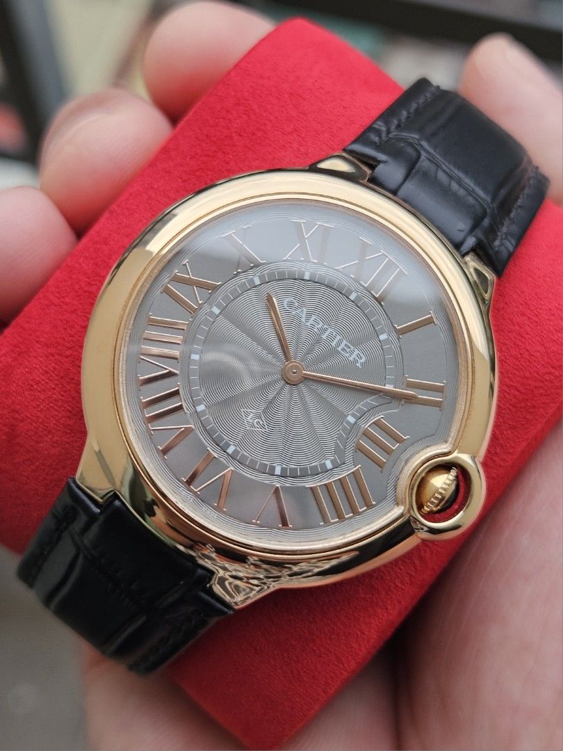 Cartier Ballon Bleu Ultra Thin (Category: Luxury Watches) located in Manila. Submitted by klydeeeee26 (Listing ID 1460739738, Image 3). Description: Cartier Ballon Bleu Ultra Thin Reference: WGBB0020 Case: 40mm Rhodium Dial Manual Winding Solid 18k Rose Gold Case & Buckle Complete Set 9/10 Condition Price: 568k slightly negotiable 📍Viewing By Appointment at our Eastwood Showroom📍 PM for inquiries📩.