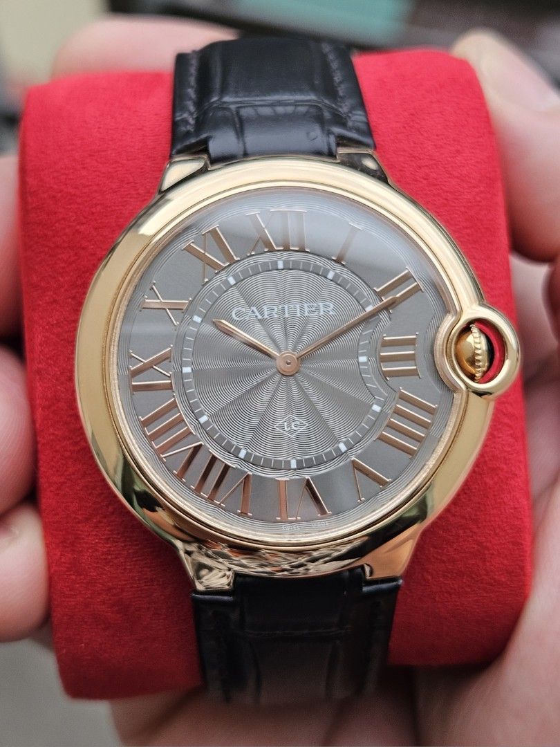 Cartier Ballon Bleu Ultra Thin (Category: Luxury Watches) located in Manila. Submitted by klydeeeee26 (Listing ID 1460739738, Image 1). Description: Cartier Ballon Bleu Ultra Thin Reference: WGBB0020 Case: 40mm Rhodium Dial Manual Winding Solid 18k Rose Gold Case & Buckle Complete Set 9/10 Condition Price: 568k slightly negotiable 📍Viewing By Appointment at our Eastwood Showroom📍 PM for inquiries📩.