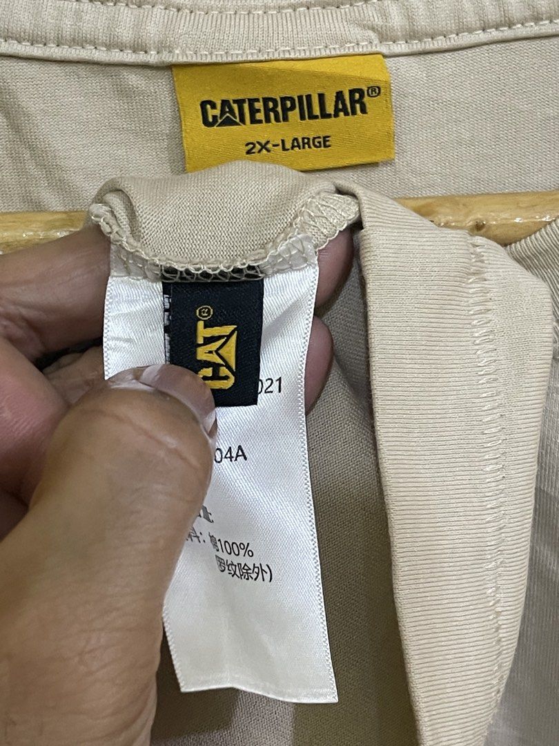 Caterpillar Shirt (Category: Tshirts & Polo Shirts ) located in Marikina City. Submitted by greatfindsmnlph (Listing ID 1460717357, Image 3). Description: Cater pillar Shirt Price: 250 Size: Large Width: 23.5 Length: 29 Color: Black Color Rate: 10/10 Condition: 10/10 almost new Very nice in actual.