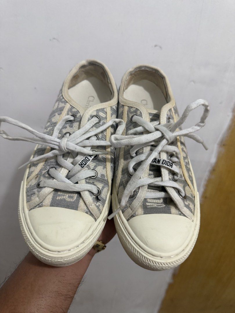 CD shoes (Category: Sneakers & Footwear) located in Maramag. Submitted by thriftshoesapparatus (Listing ID 1460867603, Image 1). Description: .