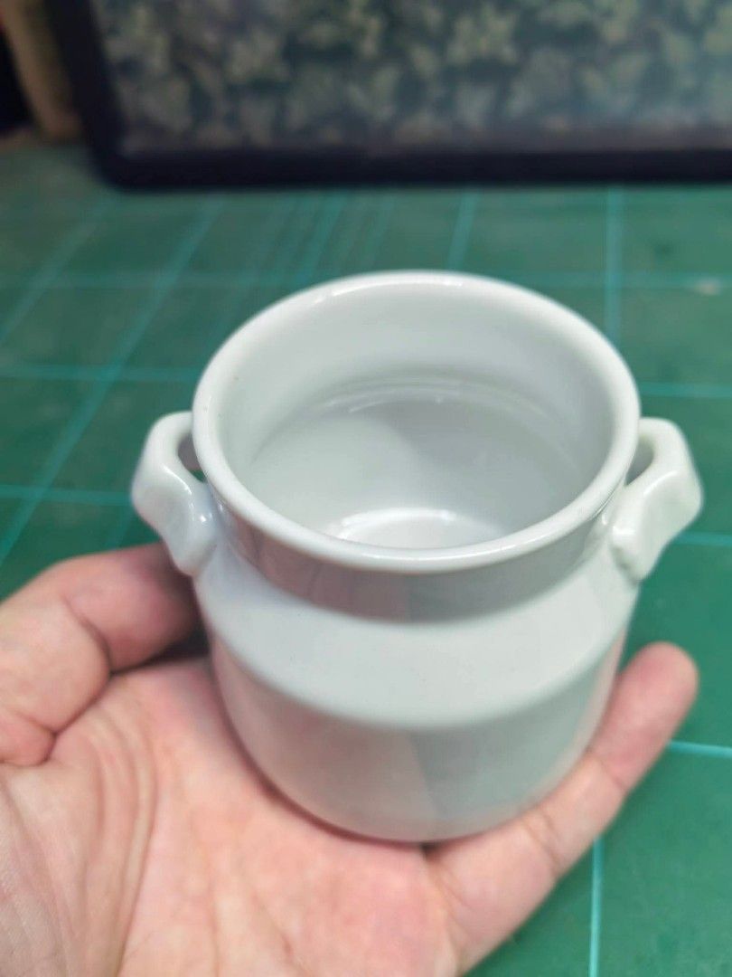 Ceramic Milk Container (Category: Other Kitchenware & Tableware) located in Cebu City. Submitted by dudes_villanueva (Listing ID 1460715045, Image 2). Description: 1Pc Ceramic Milk Container In excellent condition: no cracks or chips Size: 2.5in diameter x 2.5in height.