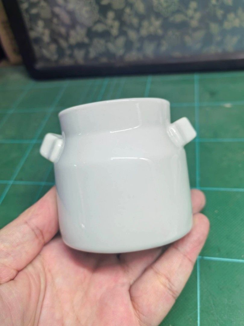 Ceramic Milk Container (Category: Other Kitchenware & Tableware) located in Cebu City. Submitted by dudes_villanueva (Listing ID 1460715045, Image 3). Description: 1Pc Ceramic Milk Container In excellent condition: no cracks or chips Size: 2.5in diameter x 2.5in height.