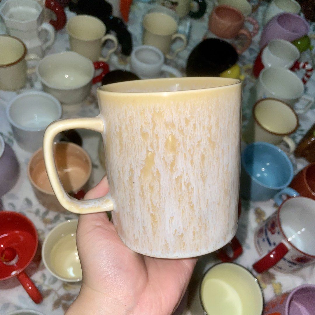 Ceramic Mug with Unique Glaze Finish (Category: Coffee & Tea Tableware) located in Valenzuela. Submitted by baekhyunie_pau (Listing ID 1460803332, Image 1). Description: Yellowish-white marbled ceramic mug. Sturdy handle, classic shape..