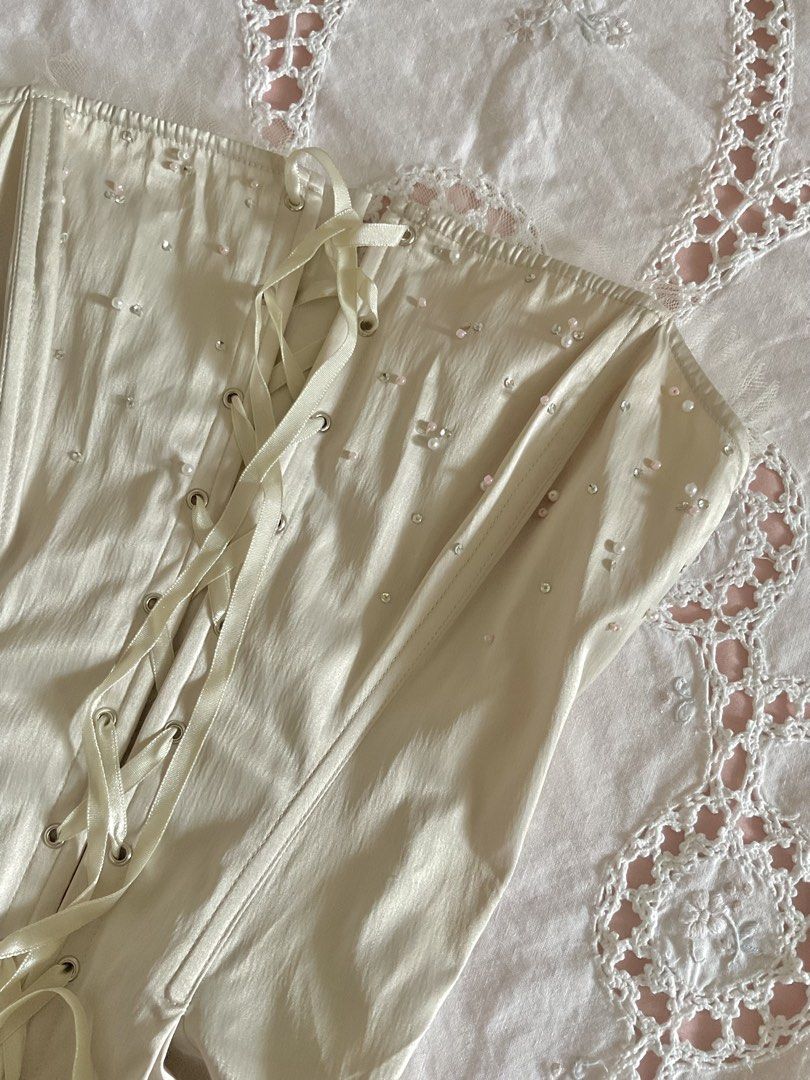 Champagne Beaded Corset Top (Category: Sleeveless) located in Dumaguete. Submitted by dainty.delicates (Listing ID 1460811883, Image 2). Description: .
