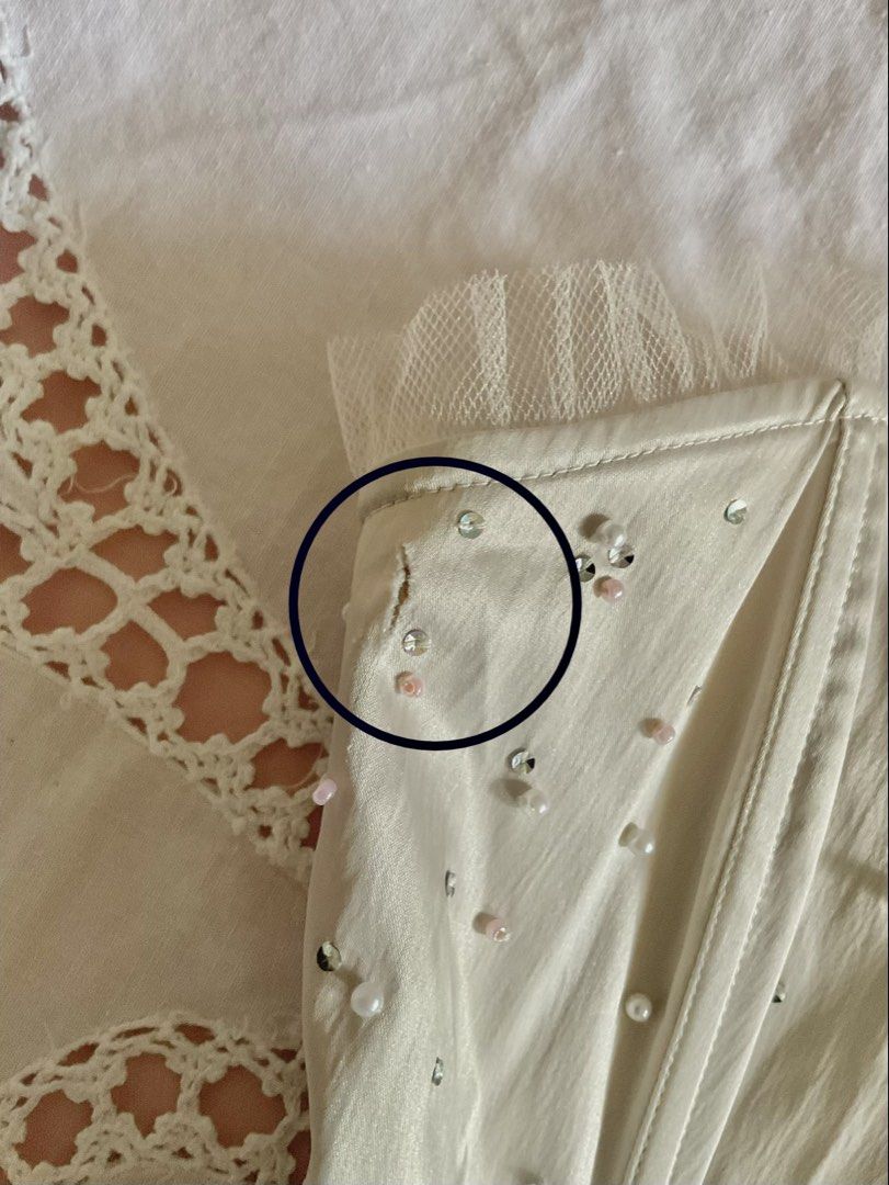 Champagne Beaded Corset Top (Category: Sleeveless) located in Dumaguete. Submitted by dainty.delicates (Listing ID 1460811883, Image 3). Description: .