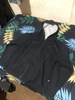 (Category: ) located in . Submitted by thrifted_y2k (Listing ID 1460905042, Image 1). Description: .