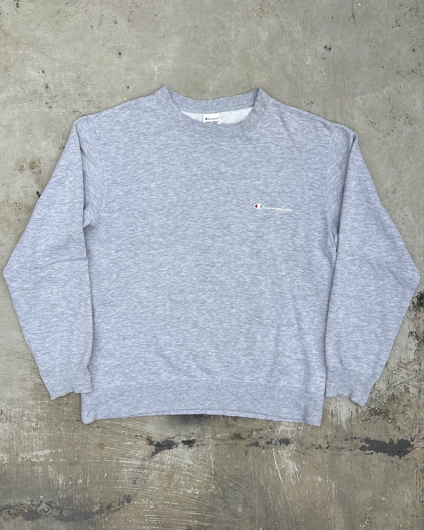 Champion Sweatshirt Gray (Category: Coats, Jackets and Outerwear) located in Calamba. Submitted by lyrons.wardrobe (Listing ID 1460804776, Image 1). Description: Xl on tag 23x26 9/10.