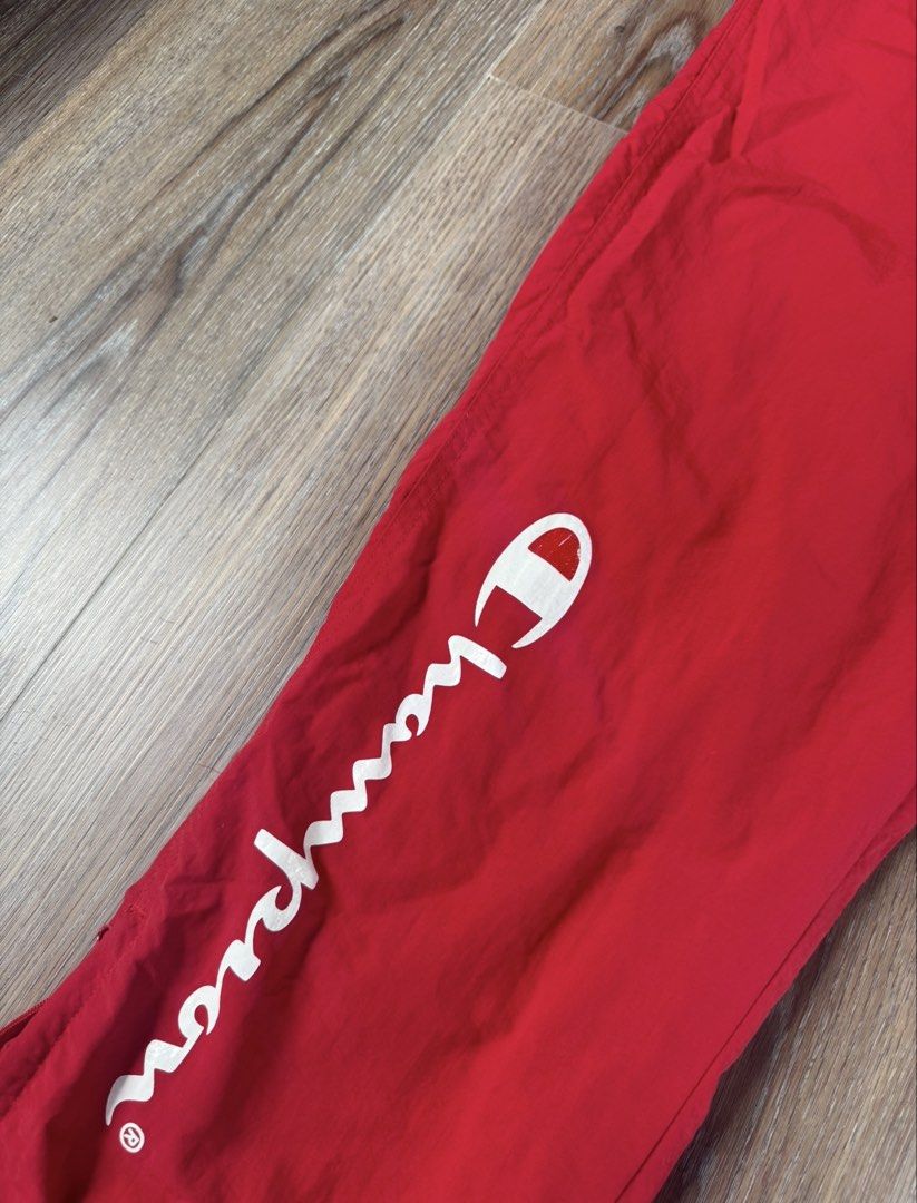 CHAMPION X SUPREME JOGGER PANTA (Category: Joggers) located in Cavite. Submitted by ayr3s (Listing ID 1460890432, Image 2). Description: HONEST ISSUE: MINIMAL FADES SA LOGO NG CHAMPION COLOR RATE: 9/10 SIZE: Medium W:30-32 L35.5 HEM 7.