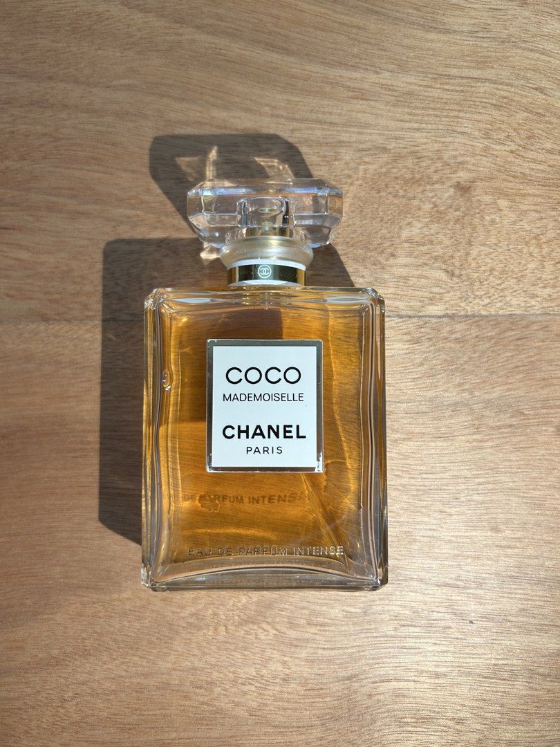 Chanel Coco Mademoiselle 100 ml Eau de Parfum (Category: Fragrance & Deodorants) located in Manila. Submitted by juliashopzz (Listing ID 1460867313, Image 2). Description: Chanel Coco Mademoiselle 100 ml Eau de Parfum Intense - nice floral perfume for night! projection is stronggg and last a decent amount on clothes & skin - used probably about 20% (see photo for remaining) - negotiable but no lowballers rfs: gifted but i dont like it .
