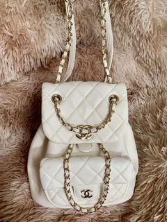 (Category: ) located in . Submitted by h_thrift_luxxe (Listing ID 1460793428, Image 1). Description: .