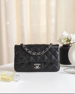 (Category: ) located in . Submitted by loveholic.sg (Listing ID 1460774219, Image 1). Description: .