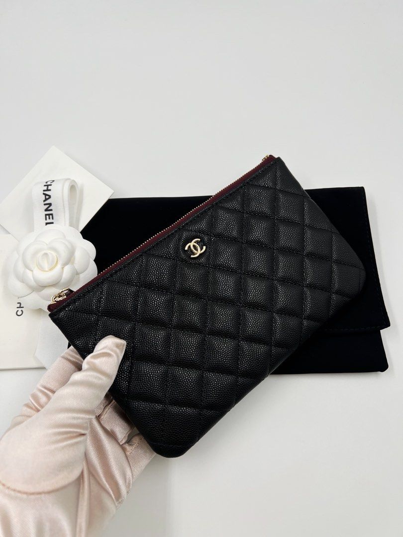 ⚜️Chanel O-Pouch (Category: Luxury Bags & Wallets) located in Makati City. Submitted by 90sangel (Listing ID 1460886020, Image 1). Description: .