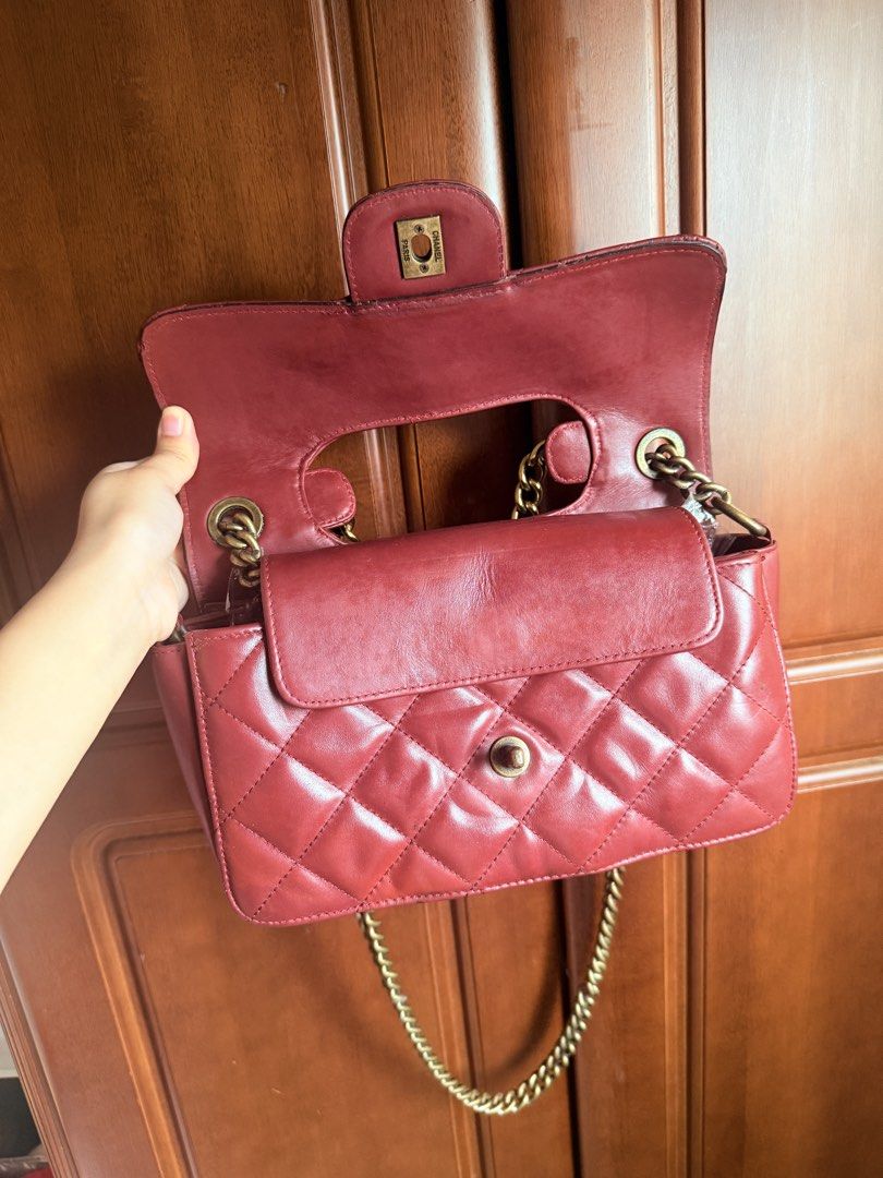 Chanel Quilted Double Flap in Burgundy (Category: Luxury Bags & Wallets) located in Marilao. Submitted by hannahjrmn (Listing ID 1460747752, Image 3). Description: NGA CODED TARNISHED CHAIN.