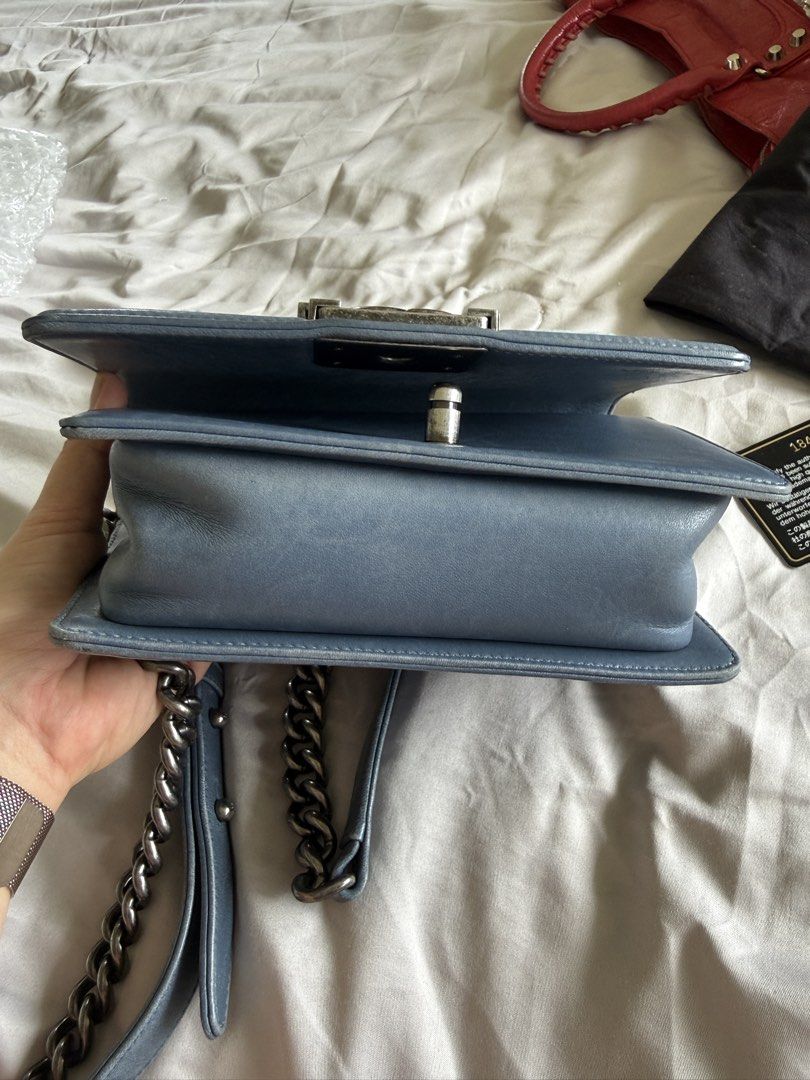 Chanel Shearling in Blue (Category: Luxury Bags & Wallets) located in Calamba. Submitted by mom2girls (Listing ID 1460731565, Image 3). Description: Such a unique bag. It’s a good size and could carry quite a number of items inside. Fur is in tact and bag is clean inside. Inclusions: Bag, card and dustbag. Shipping via LBC only. SF c/o buyer.