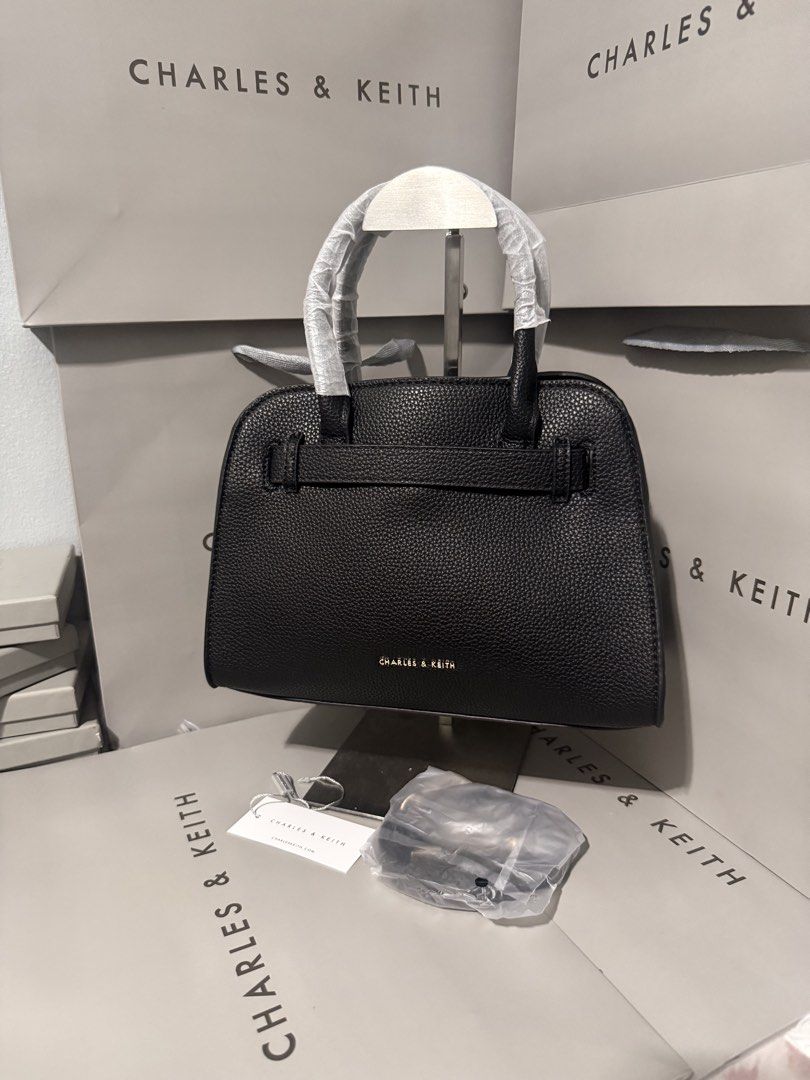 Charles&keith aubrielle belted mini tote bag (Category: Cross-body Bags) located in Cavite. Submitted by miksycrls (Listing ID 1460627720, Image 2). Description: 📌REMINDER PLS READ BELOW ⬇️ ✨INCLUSION✨ 🔗TAG&DUSTBAG,CNKPLASTIC 🔗WHAT YOU SEE IS WHAT YOU GET 🔗manage your expectations items are MPO | Mall Pull Out 📩 TO ORDER / ASK DETAILS: Send me a private message! +60paperbag 💸:GCASHH/GOTYMEE 📍:IMUSCAVITE 🚚:SCO|SPX EXPRESS SF ONLY📦 OTHER C