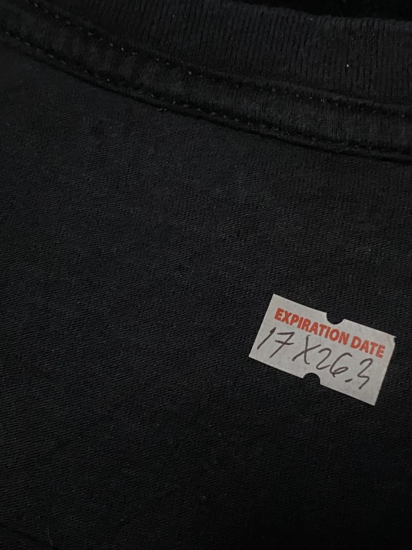 Child's play | chucky shirt (Category: Tshirts & Polo Shirts ) located in Las Pinas. Submitted by all_details_posted (Listing ID 1460769511, Image 2). Description: vintage style print crackprints, cr 8/10.