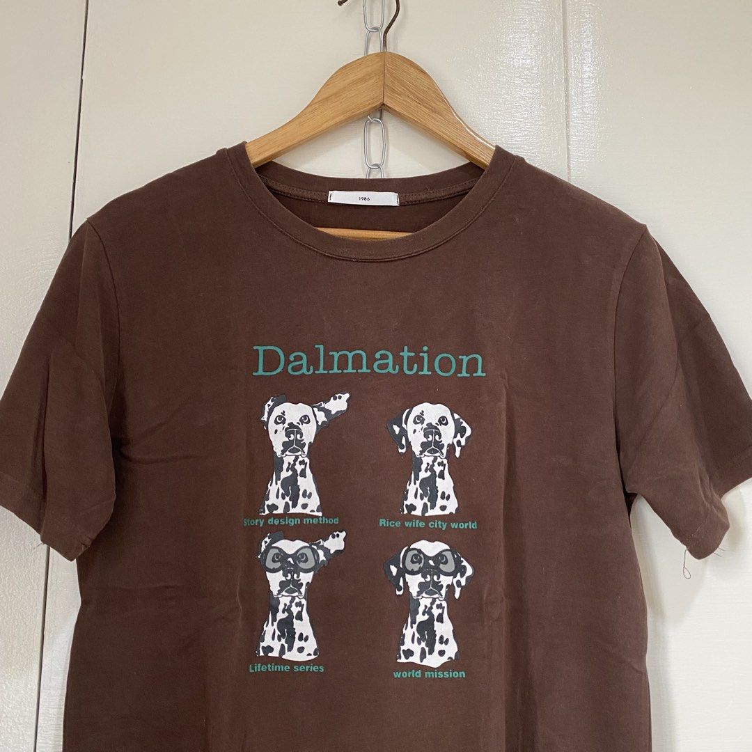 Choco brown with dog print shirts (Category: Shirts) located in Cavite. Submitted by branchee_chic (Listing ID 1460785788, Image 2). Description: M-L 🌸A LITTLE NOTE FROM BRANCHEE CHIC🌸 All items are preloved / secondhand and freshly washed, so please manage your expectations. Minor signs of wear or minimal washable stains may be present. Colors may slightly vary from photos due to lighting and screen settings. Please check all photos carefully 