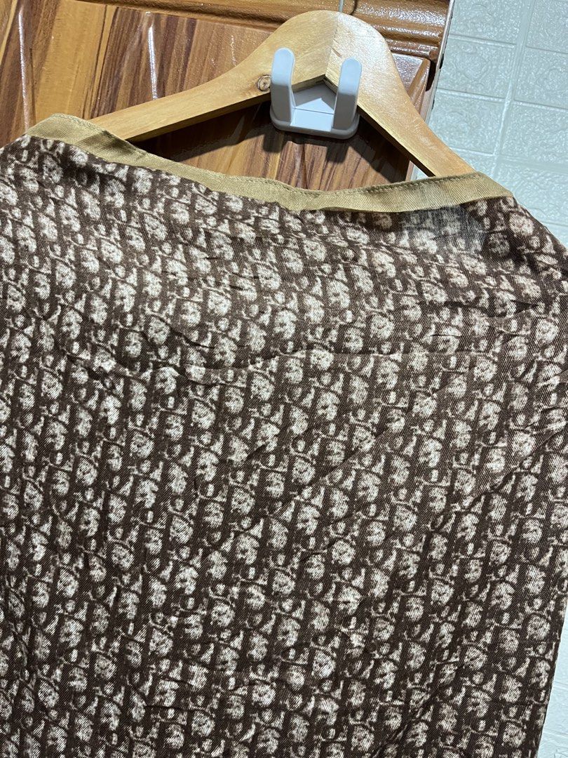 Christian Dior Monogram Scarf Brown Beige (Category: Scarves) located in Carmen. Submitted by rr_thrifts (Listing ID 1460717728, Image 2). Description: Classic Dior monogram scarf. Brown and beige colorway. Soft fabric, drapes nicely. Great accessory to add to your collection. Can be styled in many ways..
