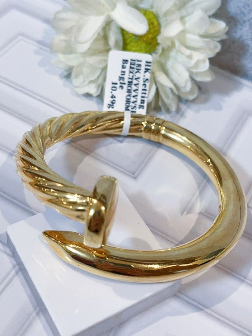 Chunky Nail EF bangle 18k gold (Category: Bracelets) located in Manila. Submitted by primejewelry (Listing ID 1460919634, Image 3). Description: .