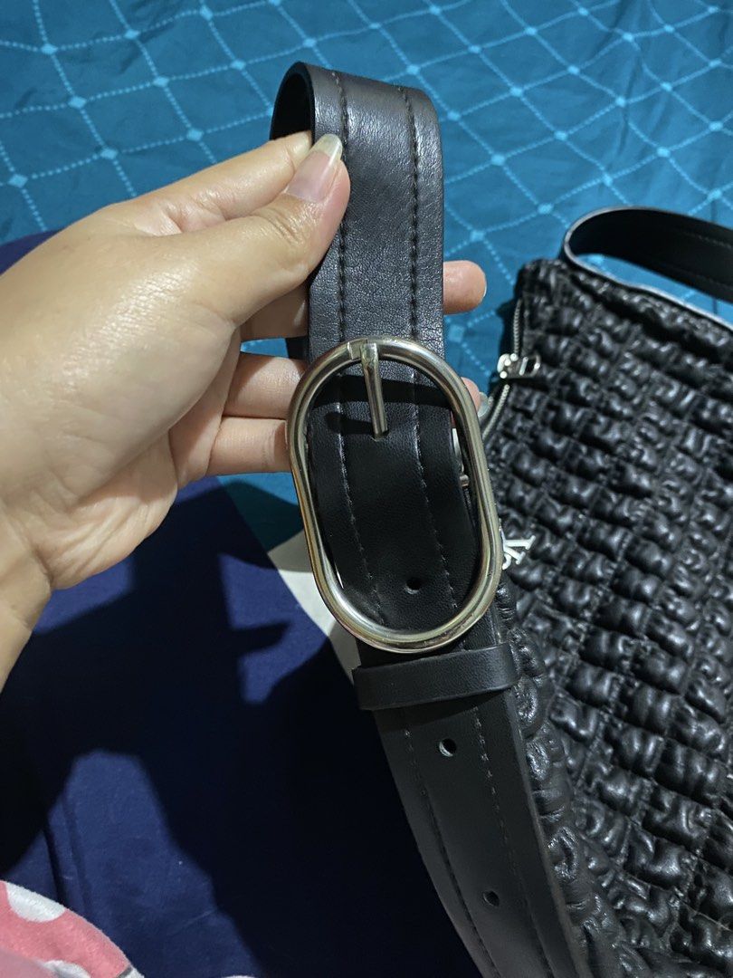 Ck Bag (Category: Luxury Bags & Wallets) located in Bayambang. Submitted by cartier777 (Listing ID 1460786959, Image 3). Description: This is a Calvin Klein Quilted Shoulder Bag (often categorized as a hobo bag or crescent shoulder bag due to its curved shape)..