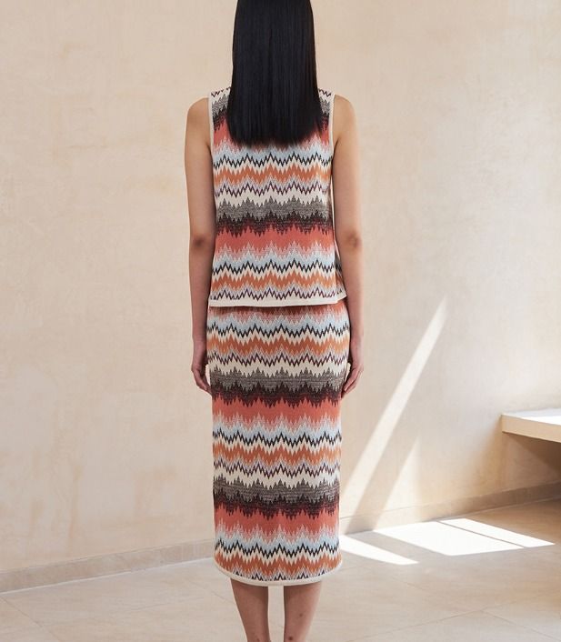Claude Lennox Top (Category: Sleeveless) located in Makati City. Submitted by cht1992 (Listing ID 1460724068, Image 3). Description: Lennox Top S-M (retails at 35.90 USD) Paula Skirt S- M (retails at 39.90 USD) Selling as a set for the price above. Also open to selling separately, pls message me. .