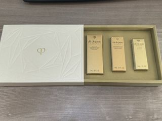 （分類：）位於 。 由 chandelia 提交（商品編號 1460909770，圖片 1）。簡介： 。