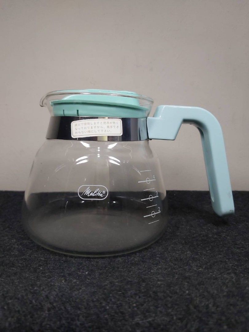 CLEAR GLASS MELITTA COFFEE SERVER (Category: Coffee & Tea Tableware) located in Bulacan. Submitted by nansantiago (Listing ID 1460905399, Image 1). Description: CLEAR GLASS MELITTA COFFEE SERVER Used in good condition No cracks or chips 🏷️ ₱250‼️ 📍 Location: Plaridel, Bulacan 💸 Mode of Payments: Gcash / BPI 📦 Pick-up / Ship 🚚 Couriers : Flash Express / SPX / Lalamove.