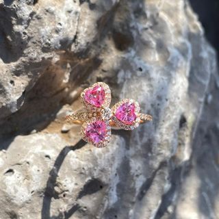 (Category: ) located in . Submitted by lovelotsdiamondd (Listing ID 1460736301, Image 1). Description: .