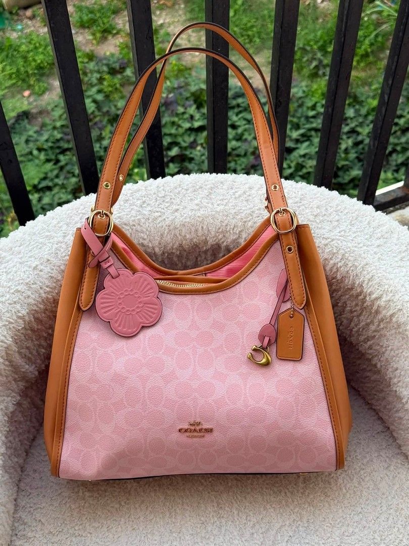 Coach Erin Shoulder Bag (Category: Shoulder Bags) located in Manila. Submitted by msddirectfactoryoutlet (Listing ID 1460360461, Image 1). Description: US Grade 100%.