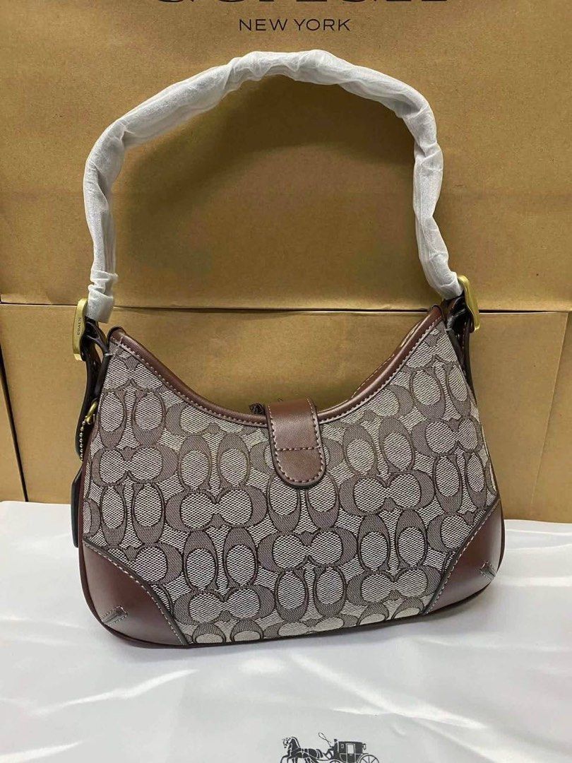 Coach Hampton (Category: Beach Bags) located in Quezon City. Submitted by _lovedbyrc (Listing ID 1460901176, Image 2). Description: 💌 DM us to order 🦢 available for same day delivery 📦 jnt / lalamove / lbc.