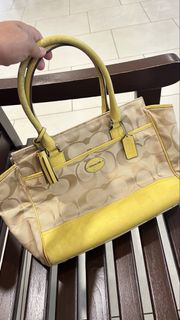 (Category: ) located in . Submitted by bundlesingapore (Listing ID 1460819997, Image 1). Description: .